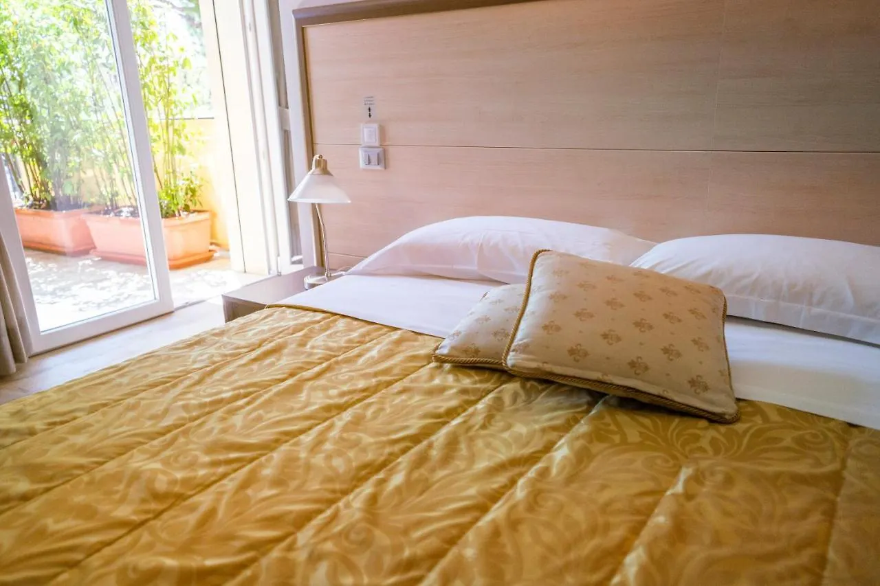 Piccolo Camere E Grill Sirmione 0*,